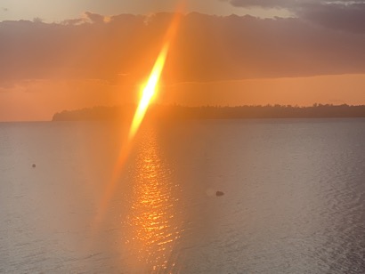 5703ED43-BBC0-4543-AAFE-6E9F03454016_1_105_c